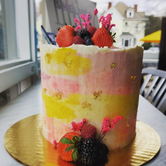 DIY Cake Decorating Hacks From Industry Professionals