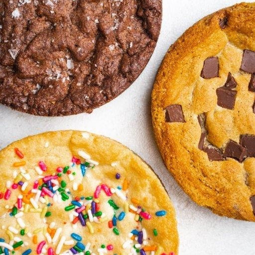 Top 9 Best Desserts to Give as a Gift
